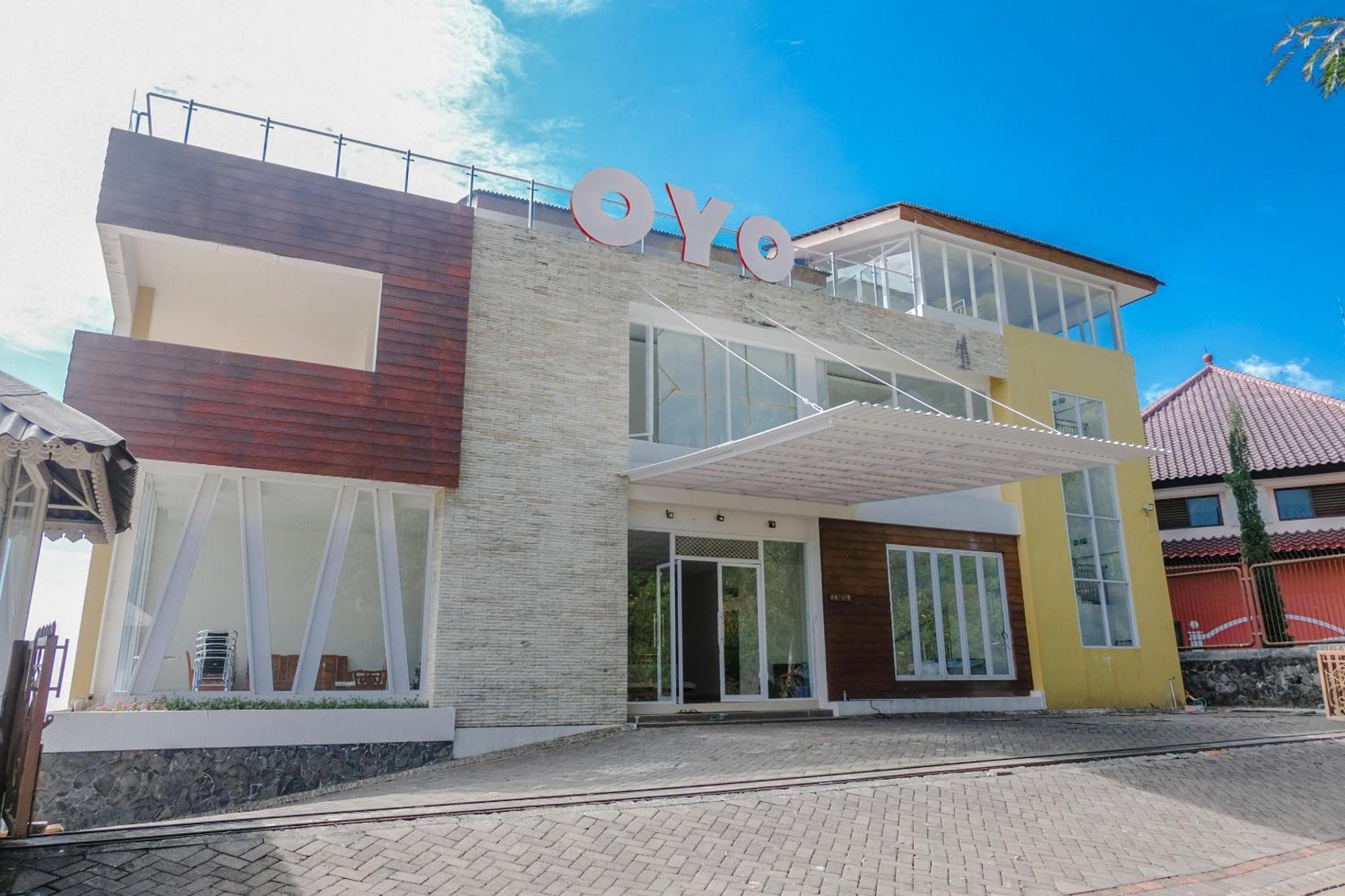 OYO 1194 Villa Bukit Panderman Residence Batu (East Java) Exterior foto