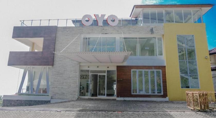 OYO 1194 Villa Bukit Panderman Residence Batu (East Java) Exterior foto